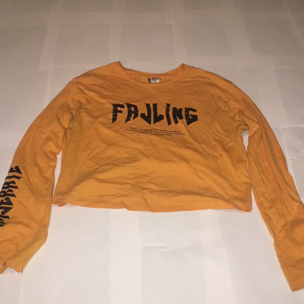 long sleeve t-shirt